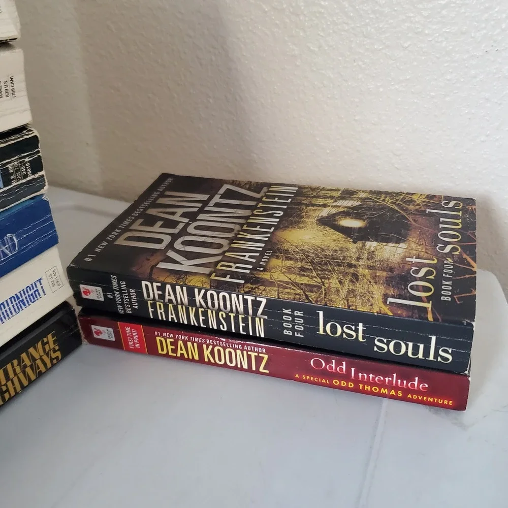 Dean Koontz Book Lot 17 Paperback Novel Watchers Lightning Frankenstein Thriller